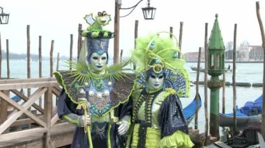 Karnaval Venedik maskeli Çift