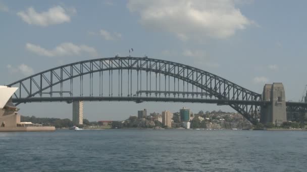 Sydney opera ve harbor bridge — Stok video