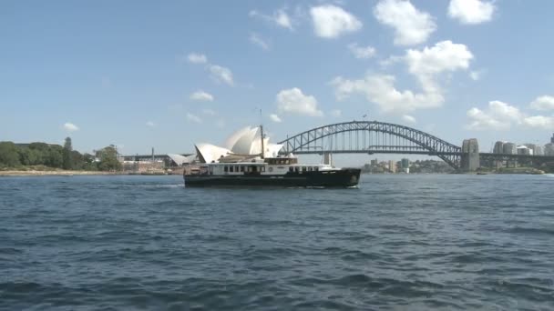 Sydney opera ve harbor bridge — Stok video