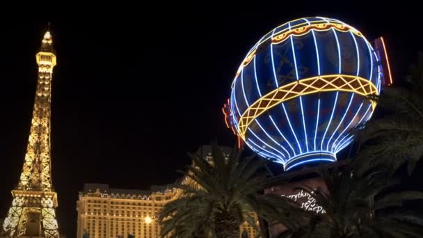 Cruzando Las Vegas Blvd — Vídeo de Stock