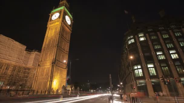 Tráfego no Big Ben — Vídeo de Stock