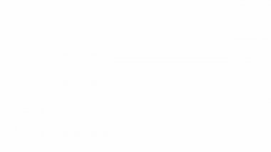 Duvarın arkasından kadın bakıyor