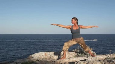 Yoga yapan kadın
