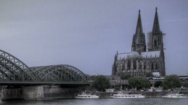 Köln Katedrali günbatımı