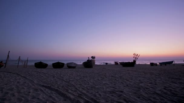 Boats on the beach — Stock Video