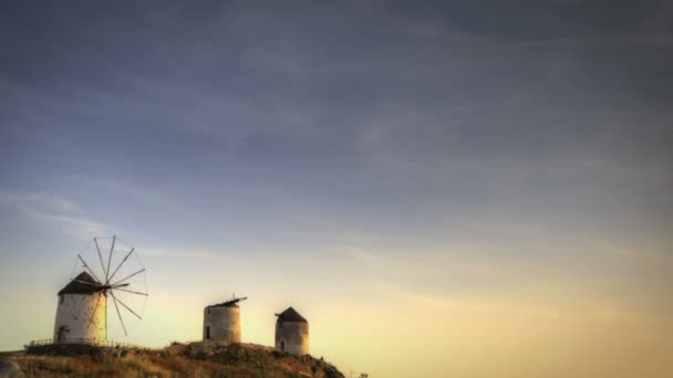 Trois éoliennes sur Naxos 