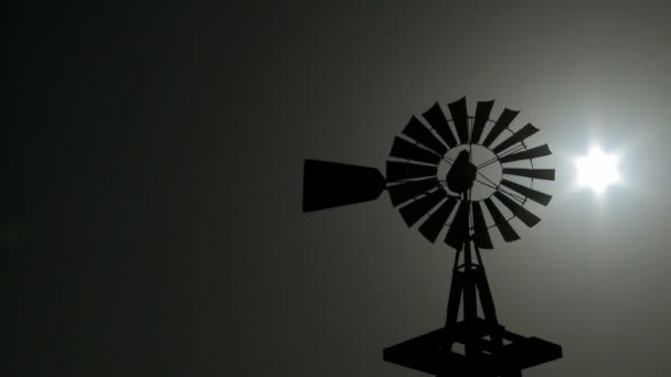 Moinho de vento vintage — Vídeo de Stock