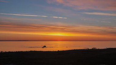 lake hurton üzerinde gündoğumu
