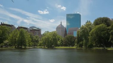 insanlar bir Boston garden tekne