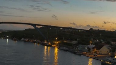 bağlantı noktası willemstad curacao bir Köprüsü manzaralı oteli