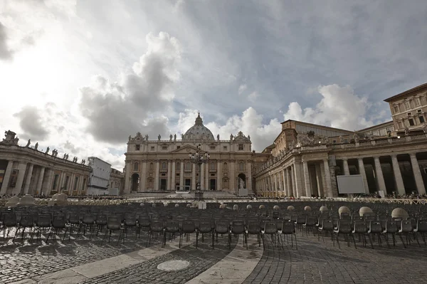 Widok na bazylikę Świętego Piotra — Zdjęcie stockowe