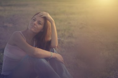 kaygısız doğa gün batımında. Vintage Fotoğraf.