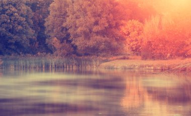 Sonbahar izleniminin klasik fotoğrafı