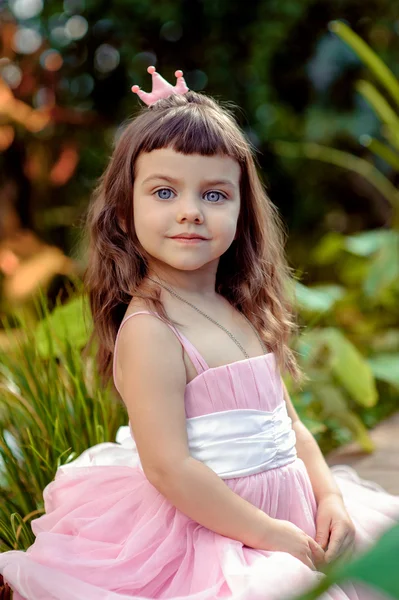 Little girl in dress — Stock Photo, Image