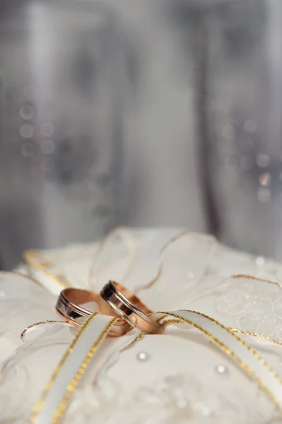 Anillos de boda —  Fotos de Stock