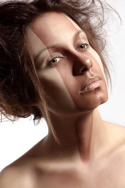 Frau mit perfektem Make-up und Frisur — Stockfoto