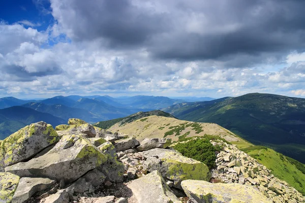 Montagnes Carpates d'été — Photo