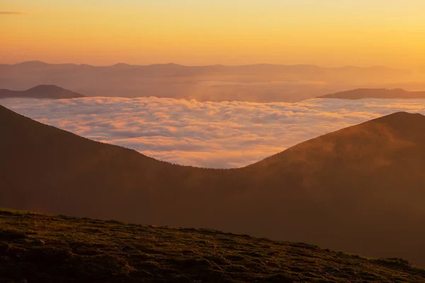 Karpaten Licht Der Aufgehenden Sonne Ukraine — Stockfoto