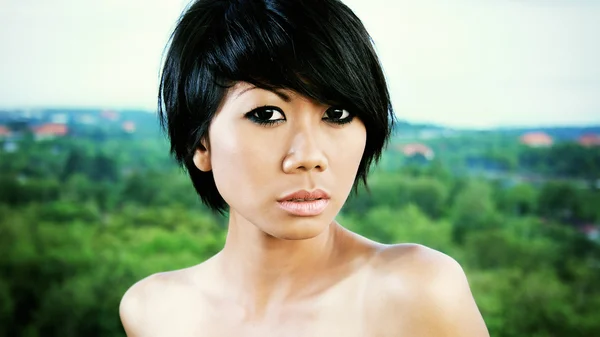 Porträt eines asiatischen Mädchens — Stockfoto