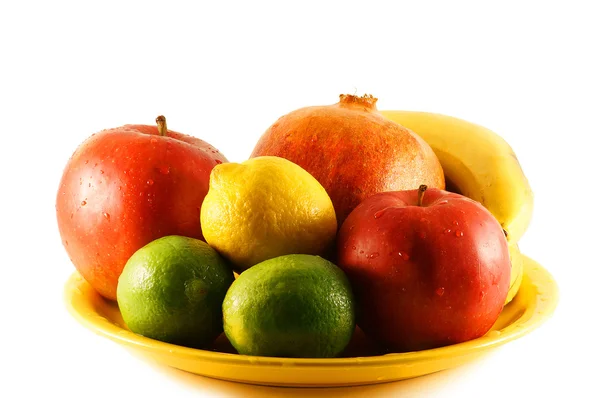 Frutas en un plato —  Fotos de Stock