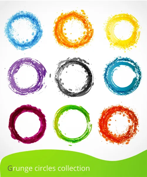 Set of bright grunge circles — Stock Vector