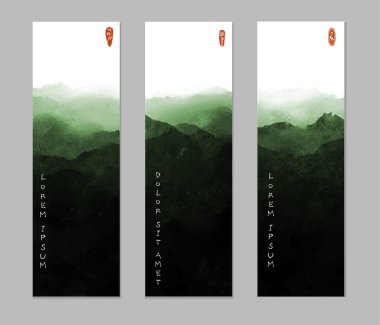 Geleneksel Japon mürekkepli sumi-e boyalı yeşil peyzajlı üç pankart.