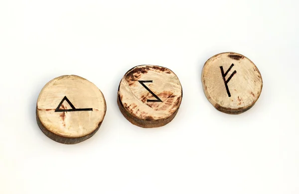木製の手仕事のルーン文字 — ストック写真