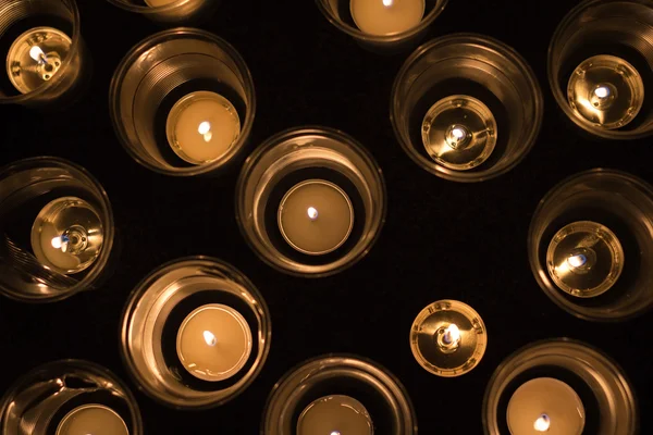 Modlitwa świece — Zdjęcie stockowe