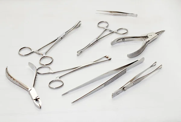 Ferramentas médicas para uma maquiagem permanente e piercing — Fotografia de Stock