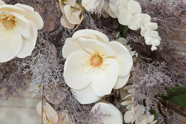 Bouquet Lovely Big White Ornamental Flower Made Material Plastic Hanging — Stock Photo, Image