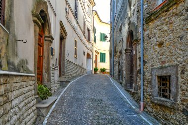 Ripi 'nin dar bir caddesi, Lazio bölgesinin ortaçağ kasabası, İtalya.