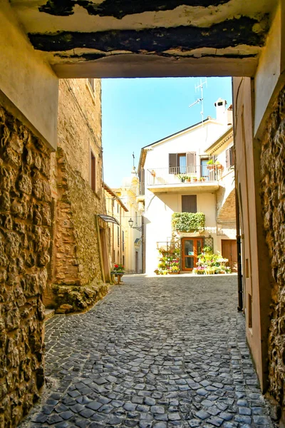 Una Calle Estrecha Villa Santo Stefano Una Ciudad Medieval Región —  Fotos de Stock