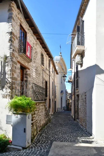 Una Calle Estrecha Villa Santo Stefano Una Ciudad Medieval Región — Foto de Stock