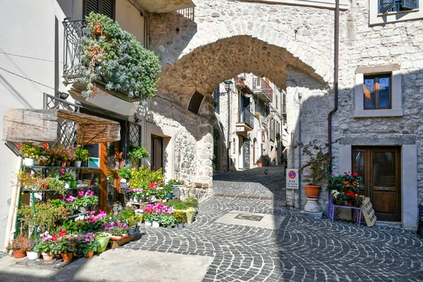 Una Calle Estrecha Villa Santo Stefano Una Ciudad Medieval Región —  Fotos de Stock