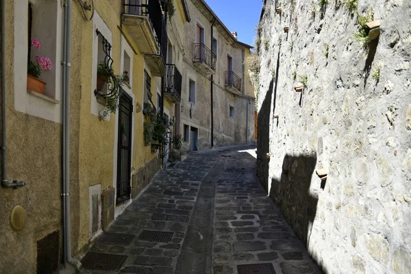 Een Smalle Straat Van Calvello Een Middeleeuwse Stad Van Basilicata — Stockfoto
