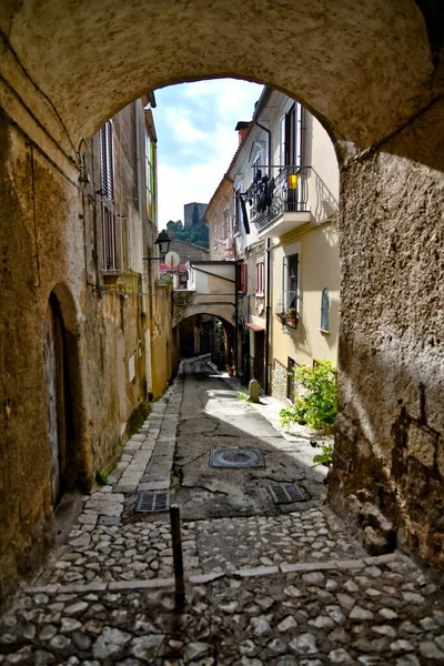 Une Rue Étroite Caiazzo Petit Village Dans Les Montagnes Province — Photo