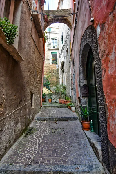 Une Rue Étroite Caiazzo Petit Village Dans Les Montagnes Province — Photo