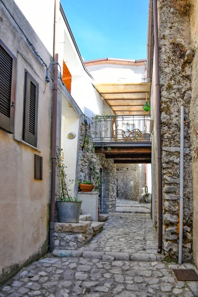 トレンティナーラの狭い通り イタリアのサレルノ県の小さな村 — ストック写真