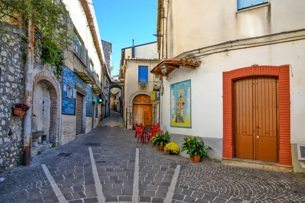 Uma Rua Estreita Castelcivita Uma Pequena Aldeia Província Salerno Itália — Fotografia de Stock