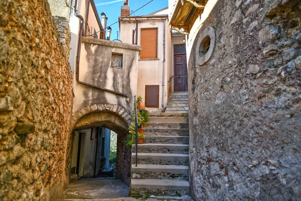 Uma Rua Estreita Castelcivita Uma Pequena Aldeia Província Salerno Itália — Fotografia de Stock