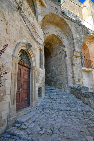 Ένας Δρόμος Ανάμεσα Στα Σπίτια Της Αρχαίας Πόλης Matera Στην — Φωτογραφία Αρχείου