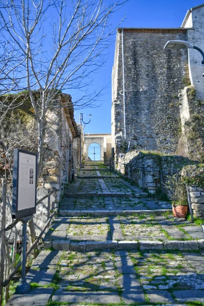 Una Strada Tra Caratteristiche Case Montecalvo Irpino Borgo Montagna Provincia — Foto Stock