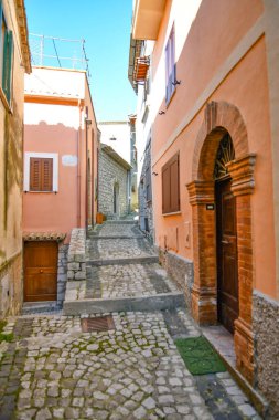 Eski bir Campodimele caddesi, Lazio bölgesinin ortaçağ kasabası, İtalya.