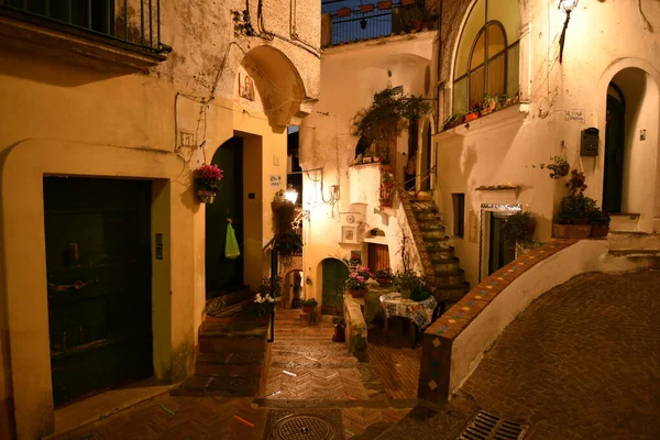 アルボリの小さな通り アマルフィ海岸に近い山の中の村 イタリア — ストック写真