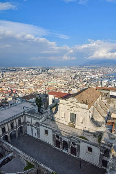 Widok Miasto Neapol Tarasu Starożytnego Zamku Włochy — Zdjęcie stockowe