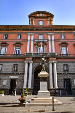  İtalya 'nın Napoli eyaletindeki Sarno belediyesinin cephesi..