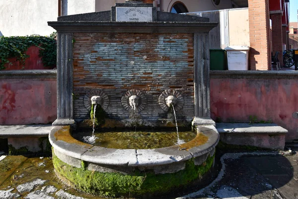 Ein Alter Brunnen Von Sarno Stadt Der Provinz Neapel Italien — Stockfoto