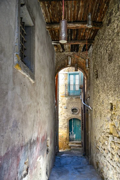 Une Rue Étroite Parmi Les Vieilles Maisons Pierre Altavilla Silentina — Photo