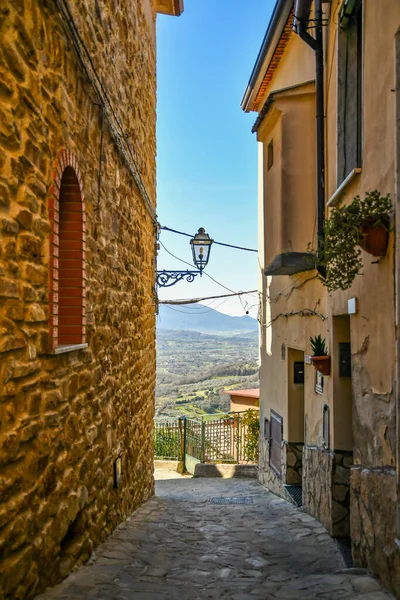 Eine Enge Gasse Zwischen Den Alten Steinhäusern Von Altavilla Silentina — Stockfoto