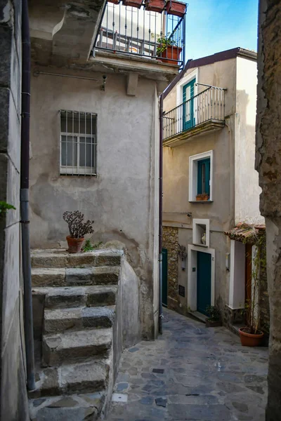 Úzká Ulice Mezi Starými Kamennými Domy Castellabate Středověké Město Provincii — Stock fotografie